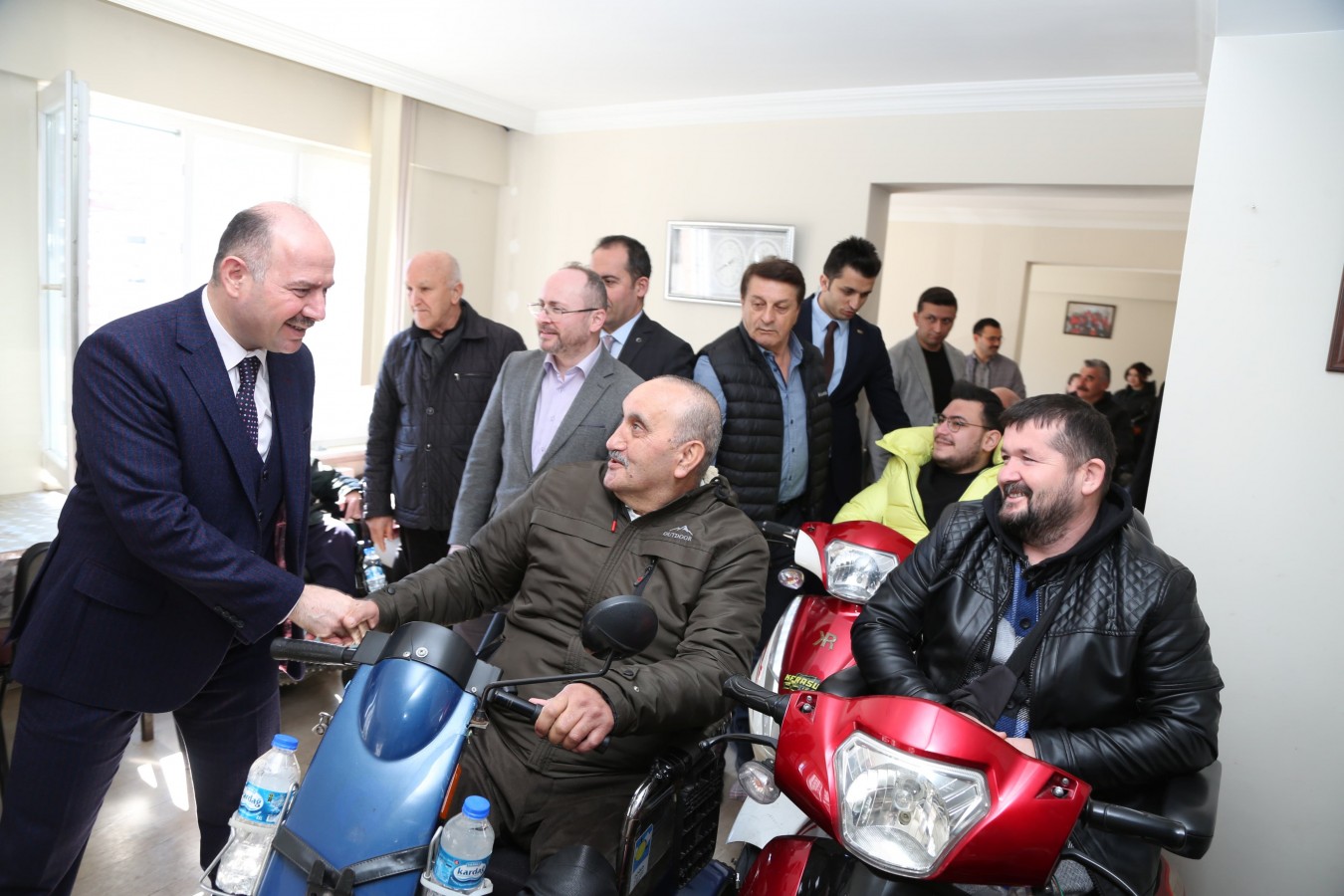 "Tebessümle geldik, muhabbetle karşılık bulduk";