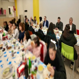 Siirt’te “Sevgi Sofrası” geleneği yetim ve öksüz çocuklar için kuruldu