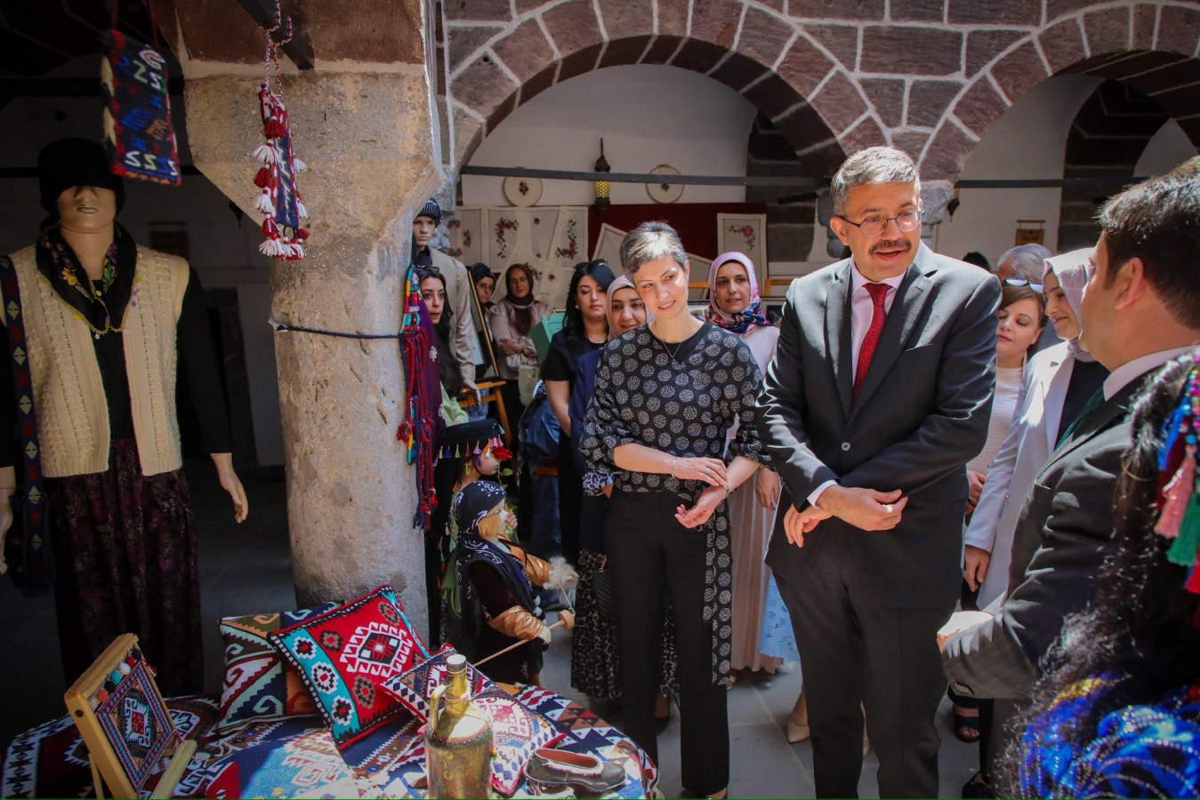 "Üretimin bir parçası olmak, asıl gayemiz olmalı";
