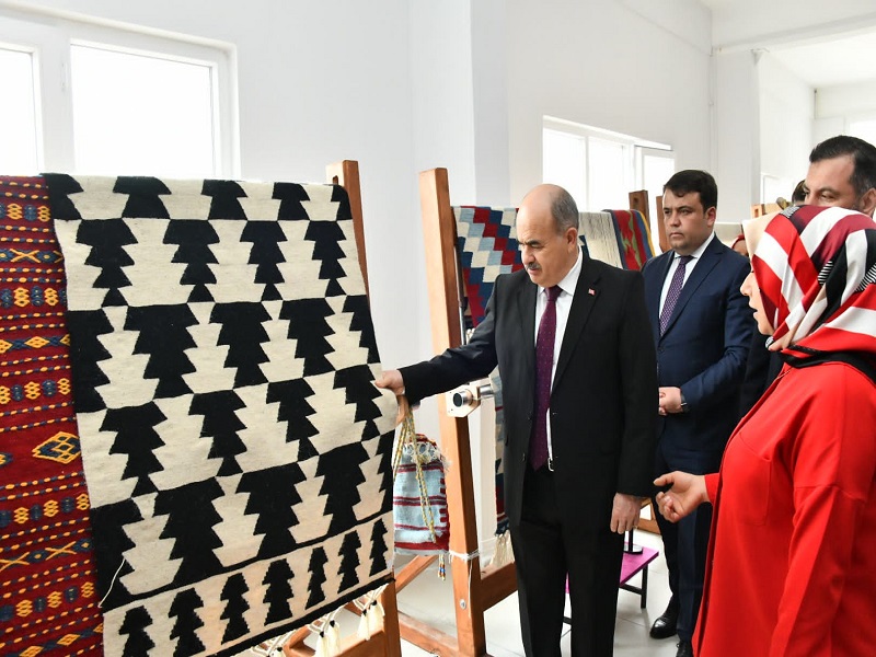 Kadın kooperatiflerinin ürettiği kilimler ihraç edilecek