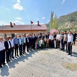 Bitlis'te köylere yönelik sıcak asfalt hedefi 300 kilometreyi aşacak