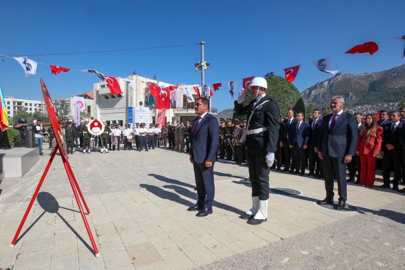''Cumhuriyet'imiz, Millî Mücadele’nin taçlandığı en büyük destandır'';