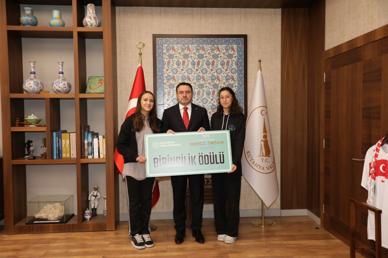“Gençlerin bilim ve teknolojide gösterdikleri başarılar gurur verici”