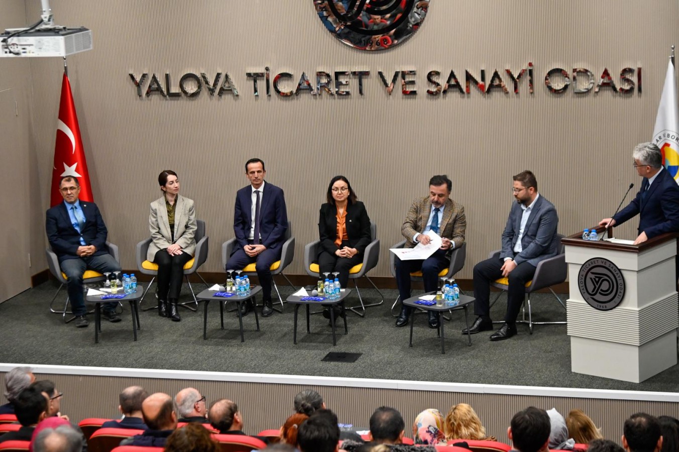 "Meslek liseleri parlak bir geleceğe açılan kapı";