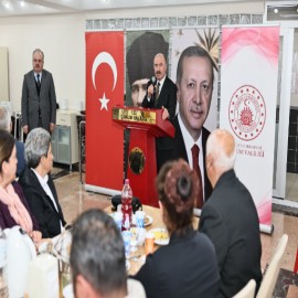 "Bir telefon kadar muhtarlarımıza yakınım"