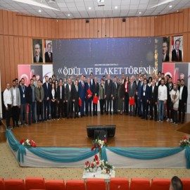 "Yapay zekâ, çağın en belirleyici gücü”