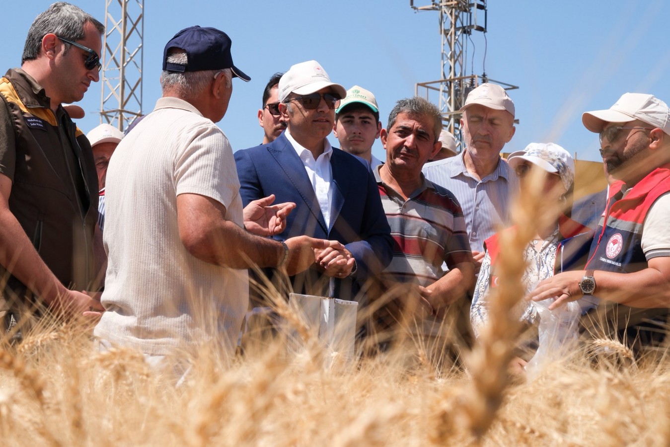 Türkiye’nin tahıl ambarı Karaman, altın başaklarla doldu
