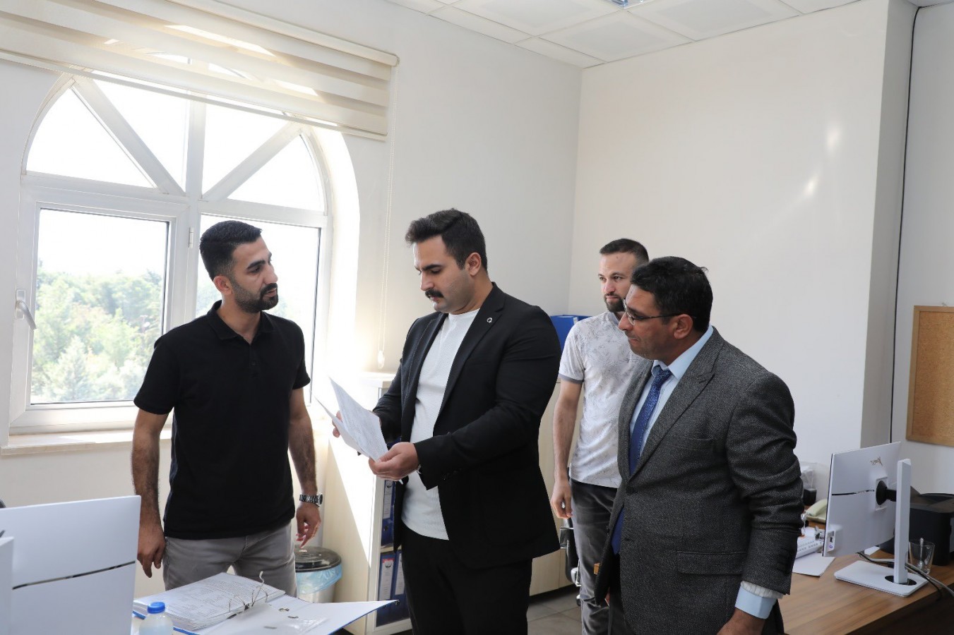 Kaymakam, kurumları teftiş etti;