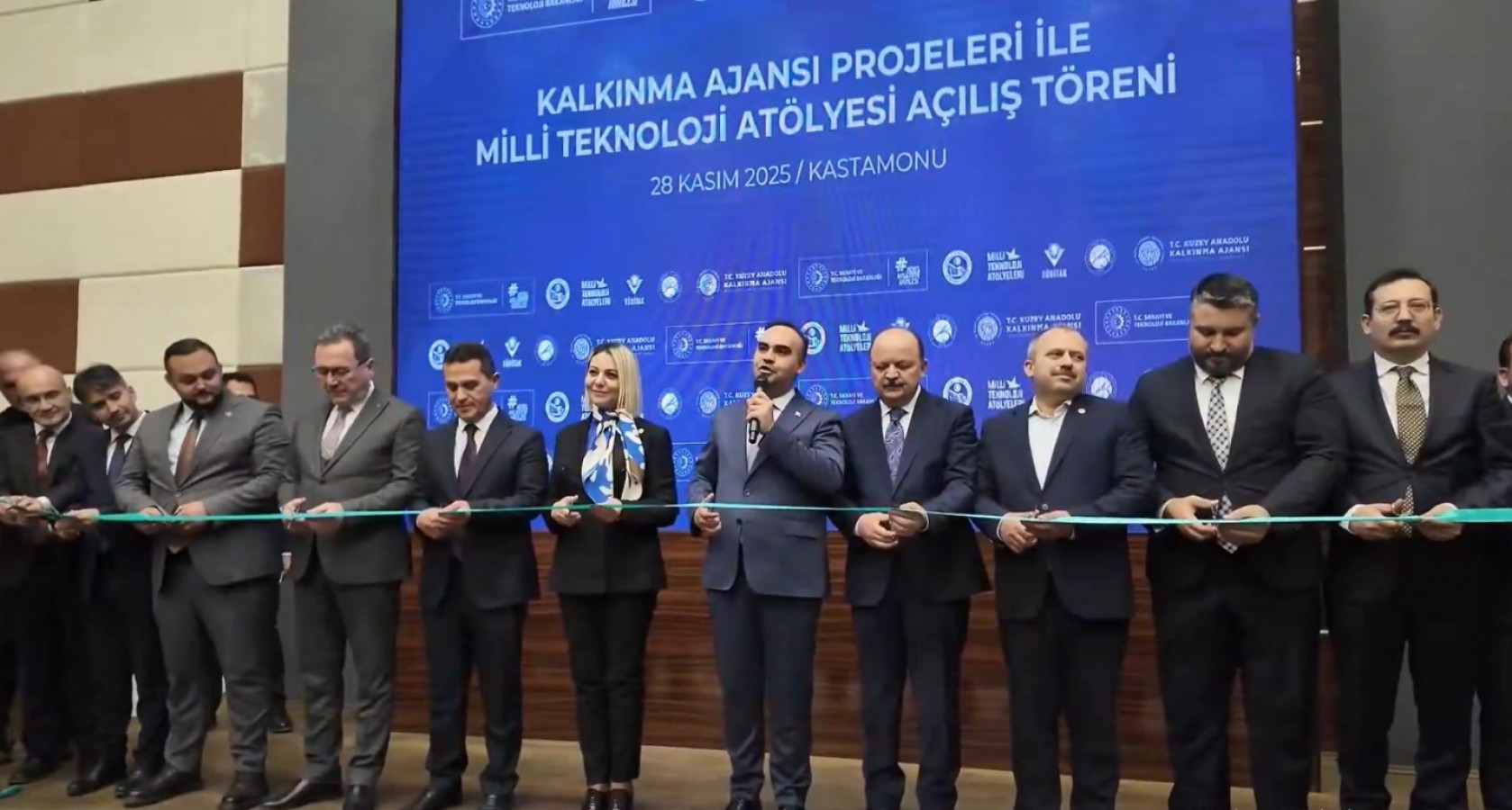 Kastamonu'ya 64,5 milyon TL’lik proje ve Teknoloji Atölyesi açıldı;