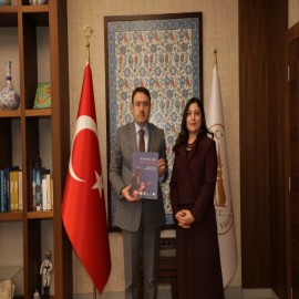 "Kütahya’nın Değeri Ahmet Yakupoğlu’nun sanatı geniş kitlelerle buluşuyor"