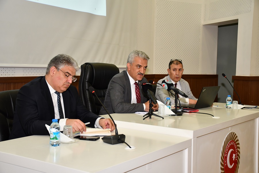 İş ve işlemlerde azami özen istedi