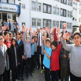 "Çocuklarımız, geleceğe dair umutlarımızı güçlendiriyor"