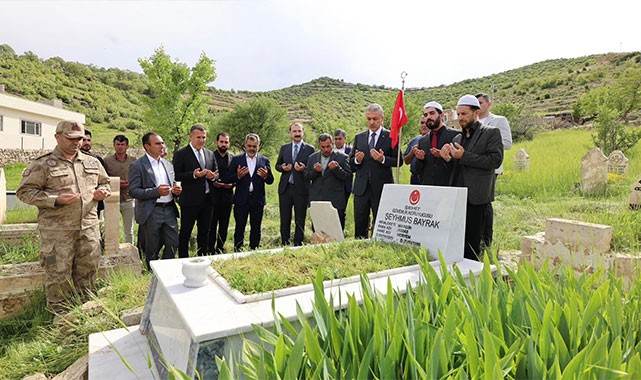 ''Bu topraklarda huzur içinde yaşamayı şehitlerimize borçluyuz''