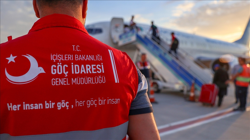 59 bin düzensiz göçmen sınır dışı edildi;