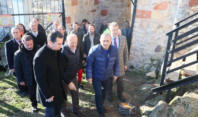 Ünye Kalesi’ndeki restorasyonu inceledi