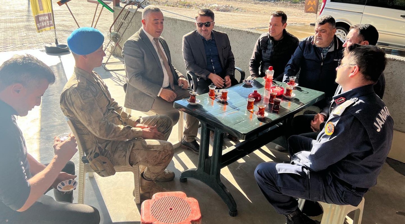 Sanayi esnafıyla çay sohbeti;