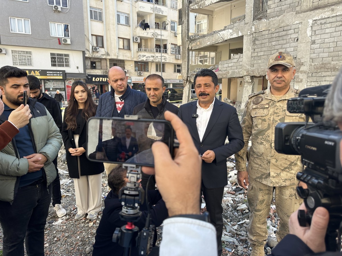 İskenderun'da 588 bina mahkemelik olduğu için yıkılamıyor