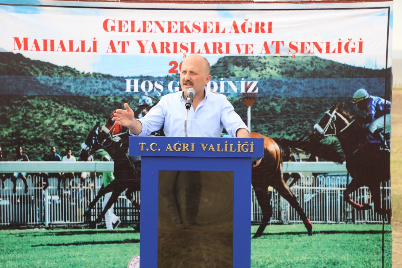 Mahalli at yarışlarına yoğun ilgi