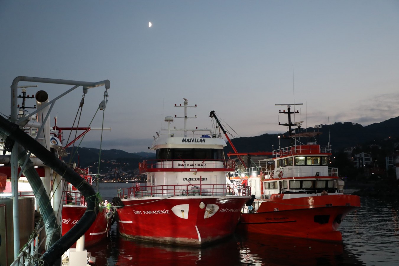 Ordulu balıkçılar "Vira Bismillah" diyerek sezonu açtı;