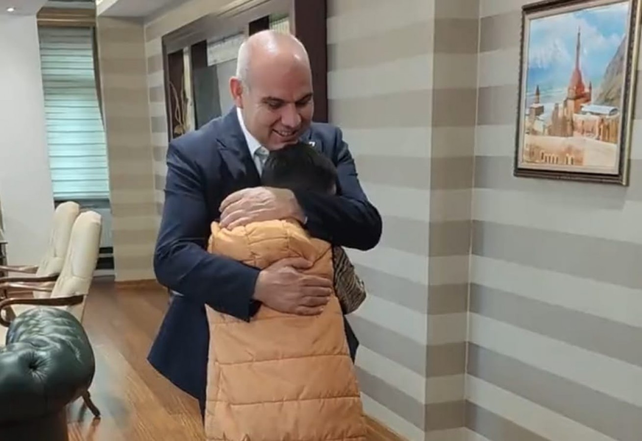 "Vali amcayı" görmek istiyorum diyen çocuğu kırmadı