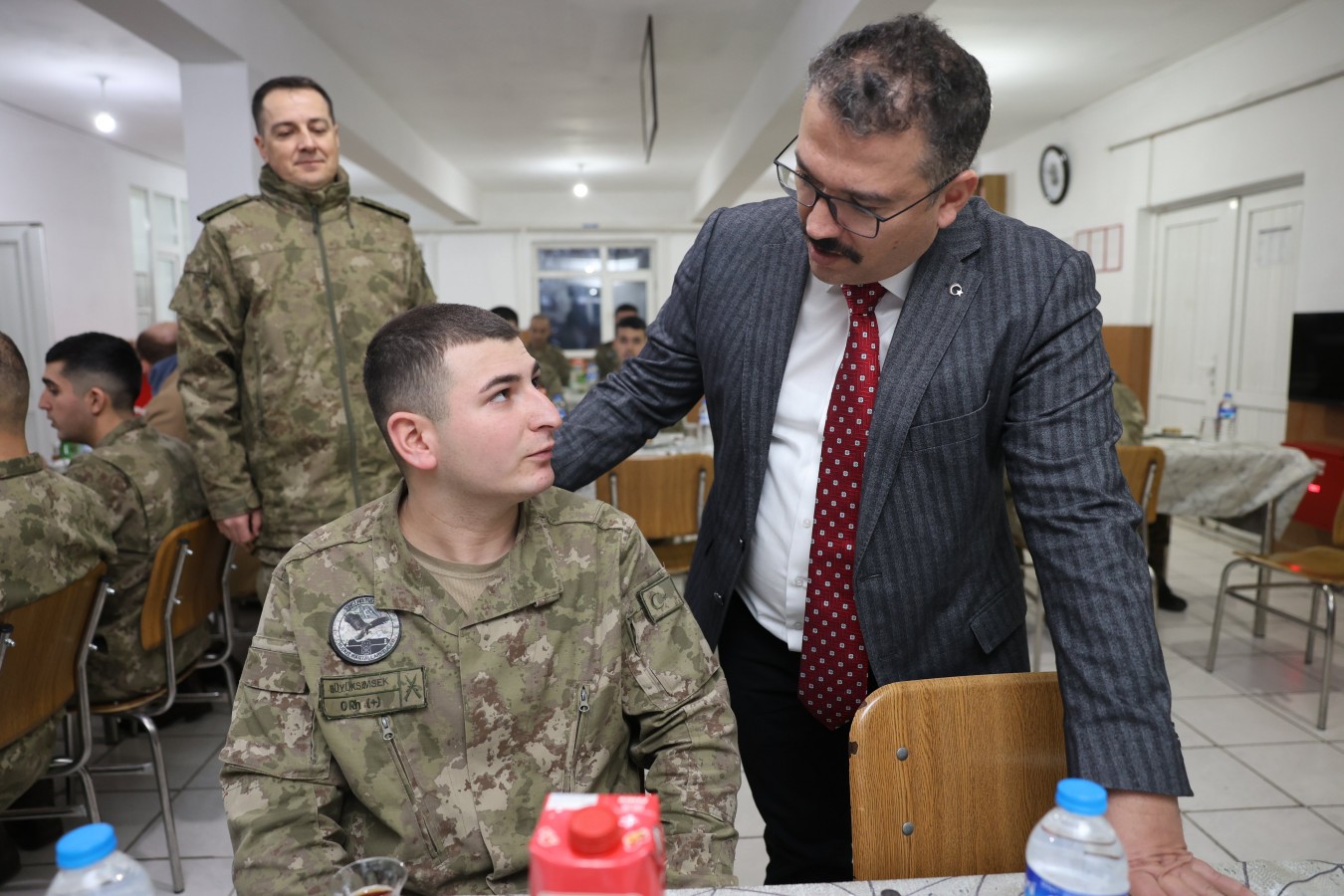 “Hudutta nöbet tutmak herkese nasip olmaz”;