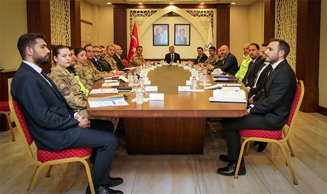 Vali Çelik Hakkari'nin 2024 yılını değerlendirdi: Hakkari en huzurlu dönemlerinden birini yaşıyor