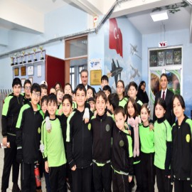 "Ülkemizin iyi yetişmiş, çalışkan ve karakterli gençlere ihtiyacı var"