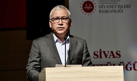 ''Peygamber efendimiz, sadece kendi çağının değil, tüm zamanların rehberi ve örneğidir''